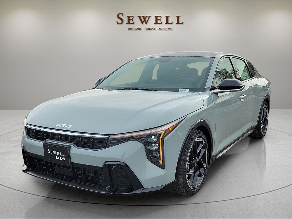2025 Kia K4 GT-Line's photo