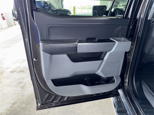 2024 Ford F-150 XLT photo 14