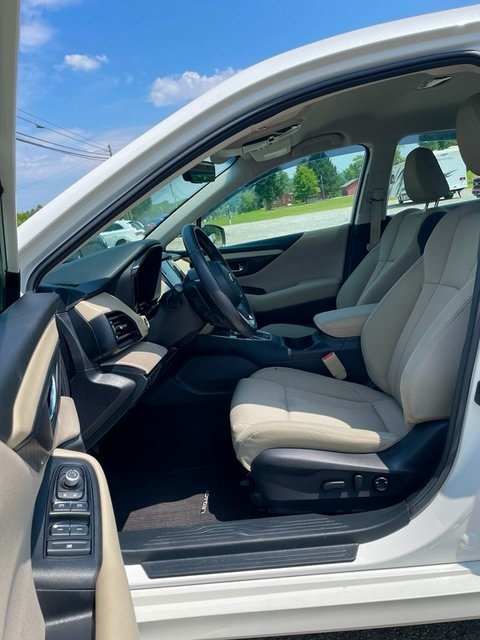 2022 Subaru Legacy Premium photo 3