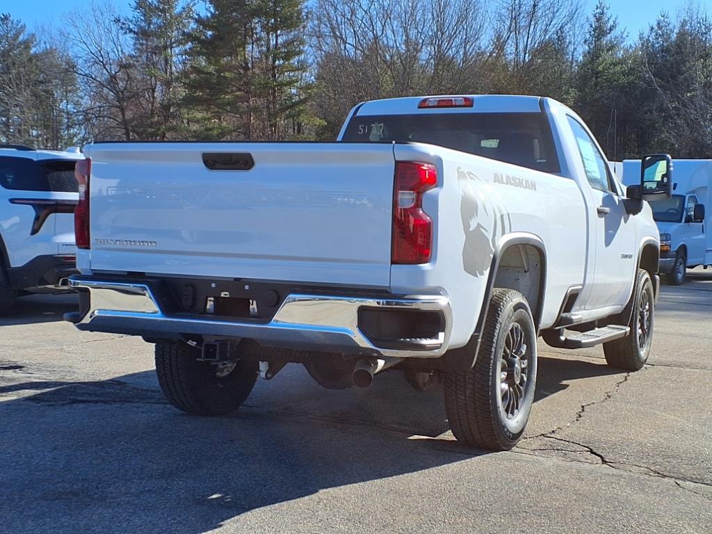 2025 Chevrolet Silverado 3500HD photo 4