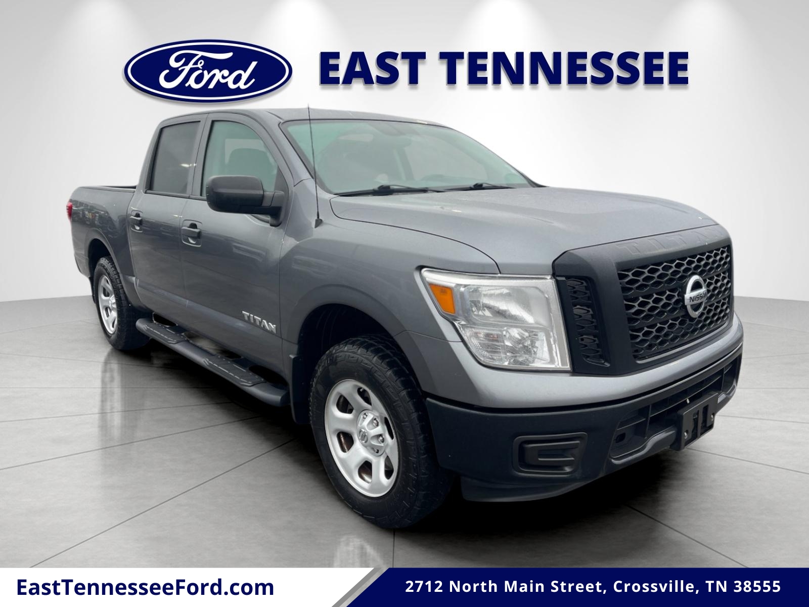 2018 Nissan Titan S's photo