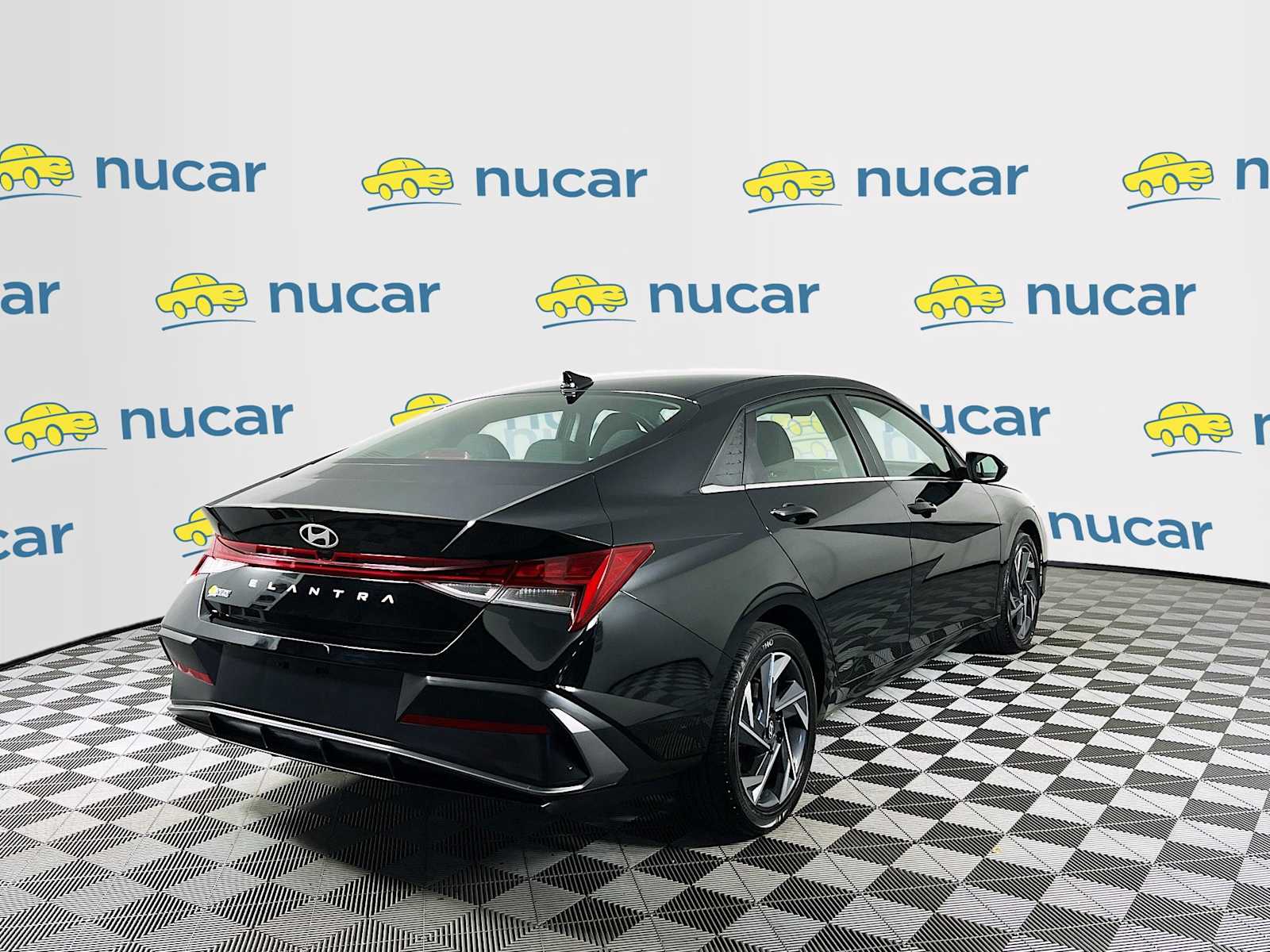 2024 Hyundai Elantra SEL Convenience photo 7