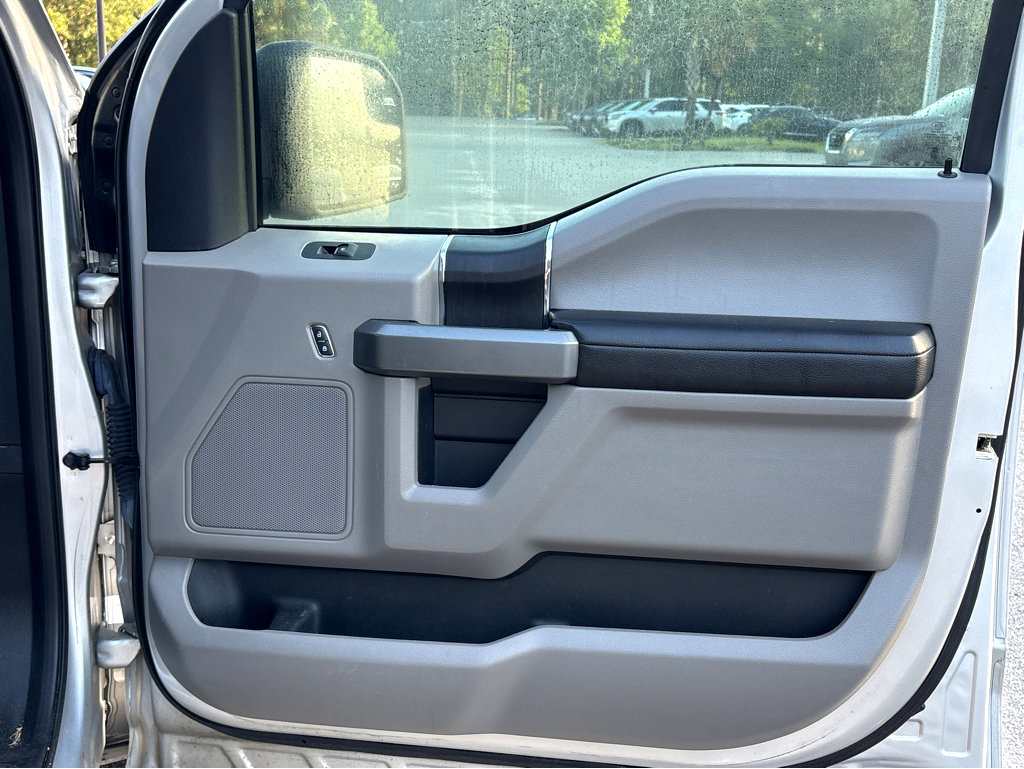 2019 Ford F-150 XLT photo 10