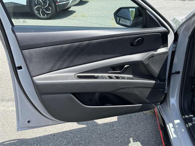 2025 Hyundai Elantra N Base photo 25
