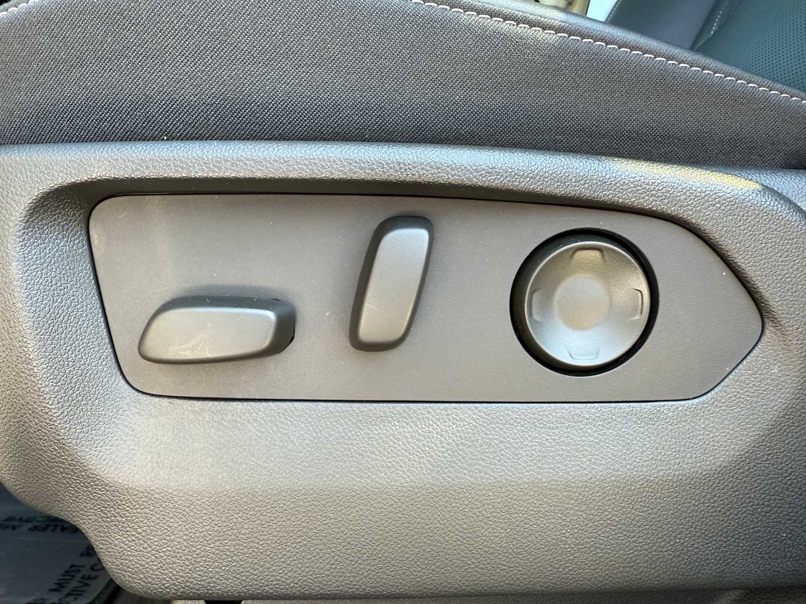 2025 Buick Envision Preferred photo 18