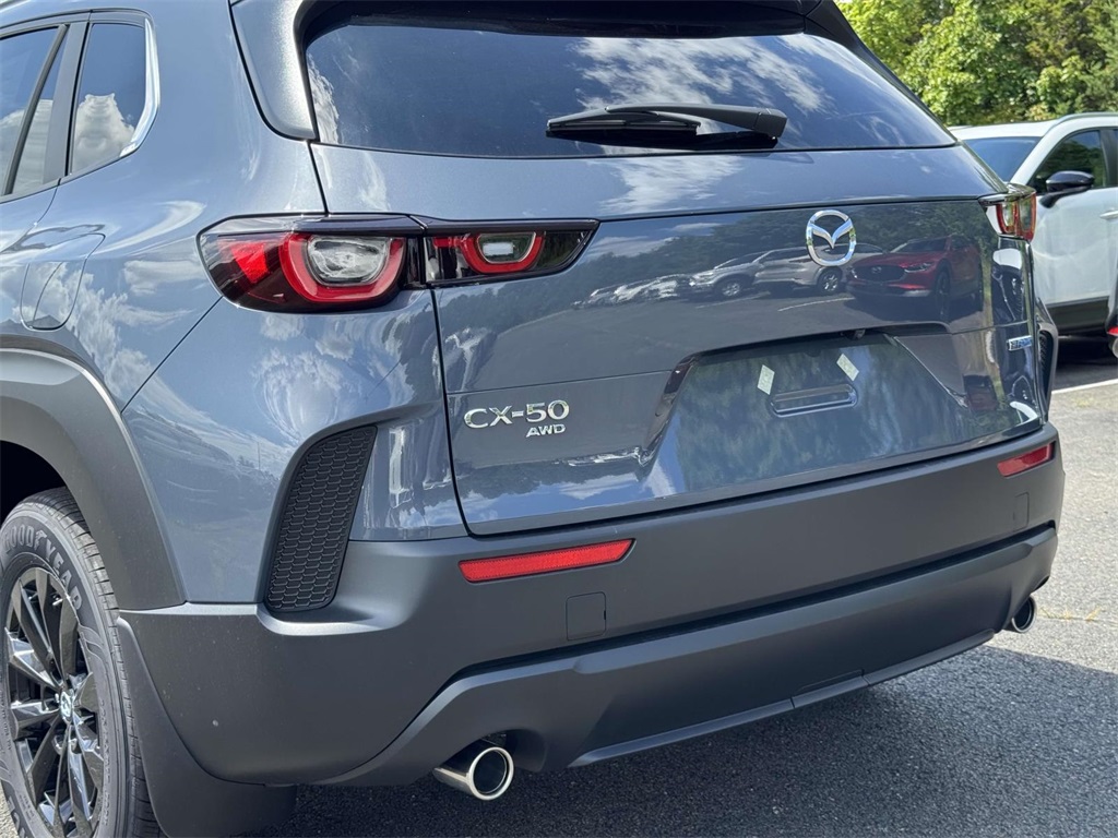 2025 Mazda CX-50 Preferred photo 11