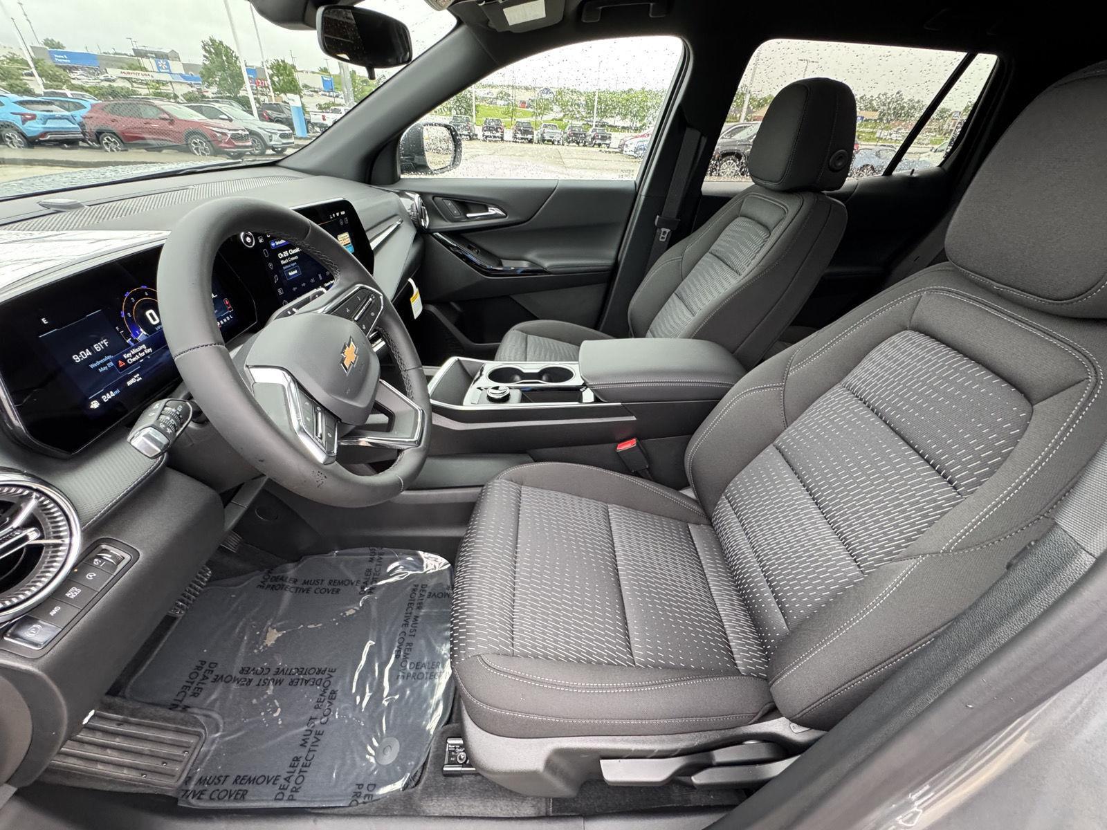 2026 Chevrolet Equinox LT photo 6