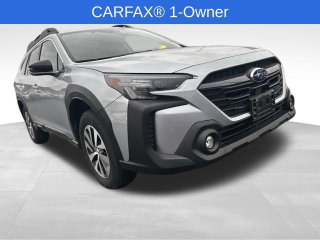 2024 Subaru Outback Premium's photo