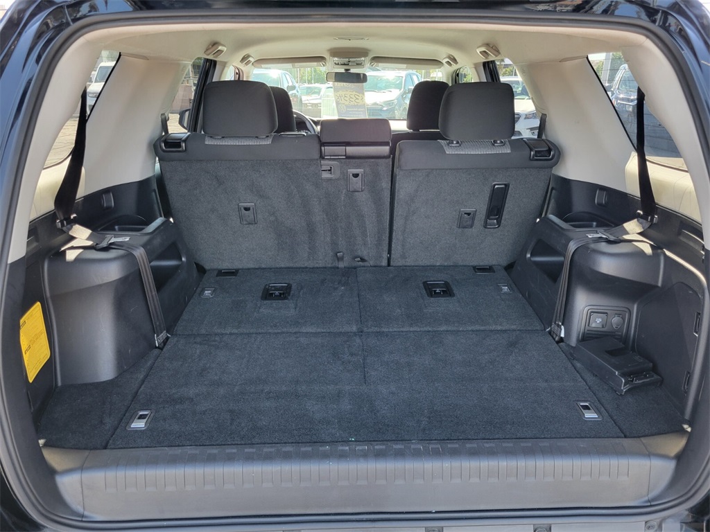 2019 Toyota 4Runner SR5 photo 12