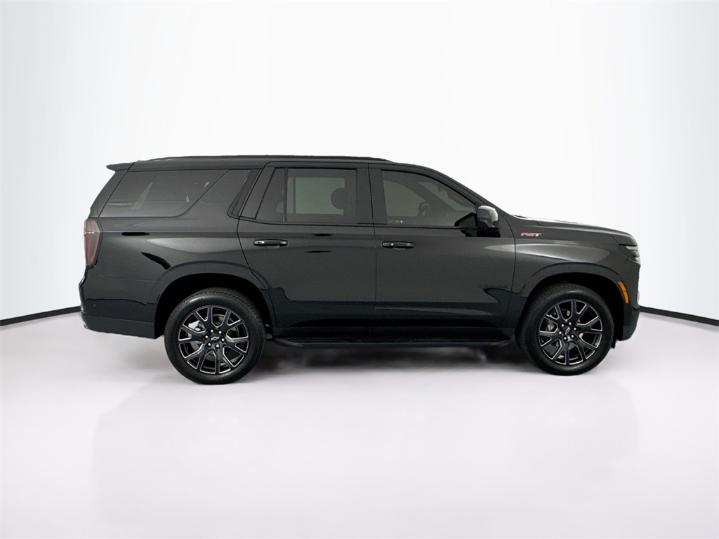 2025 Chevrolet Tahoe RST photo 4