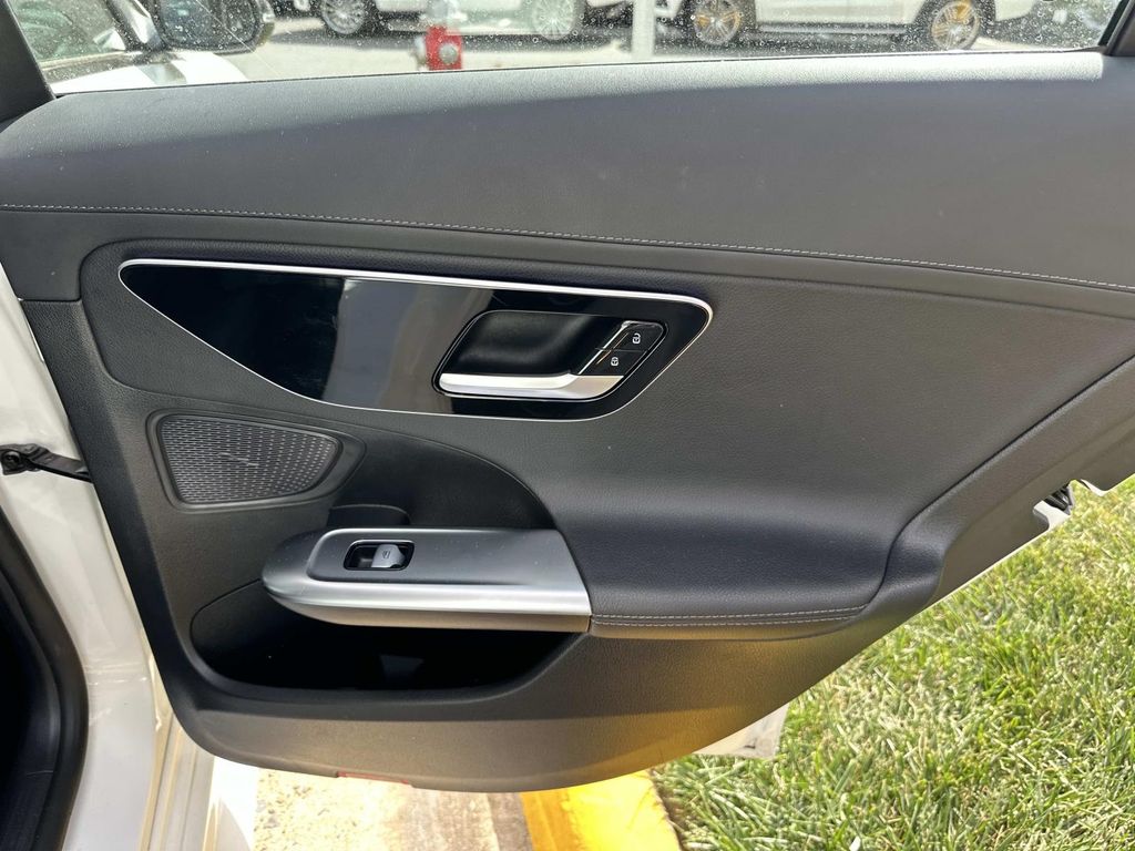 2023 Mercedes Benz C 300 4MATIC photo 22