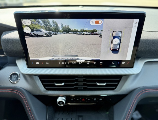 2025 Ford Explorer ST photo 23