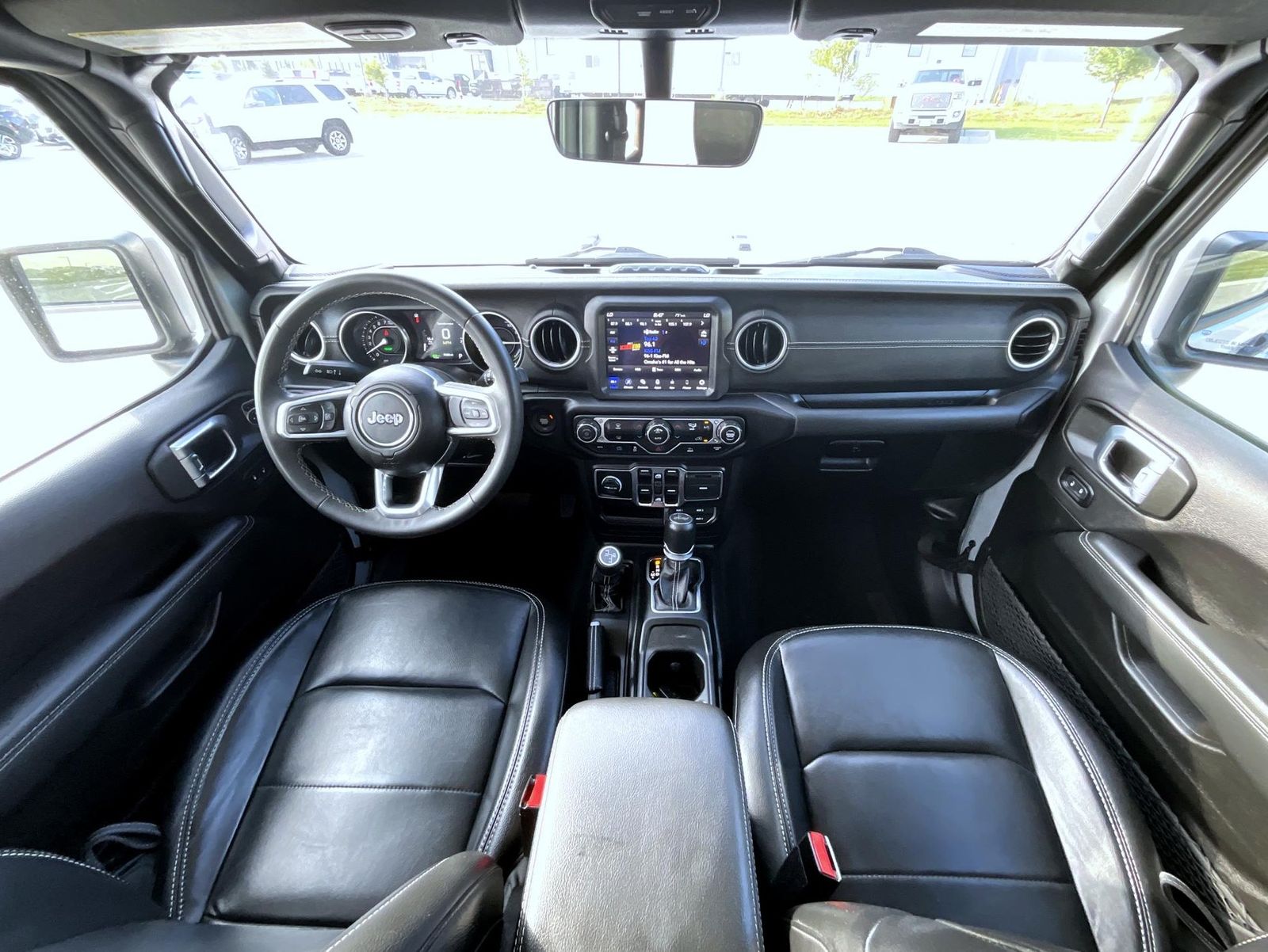 2023 Jeep Wrangler Sahara 4xe photo 15