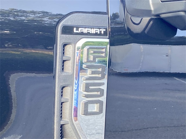 2024 Ford F-350 Lariat photo 10