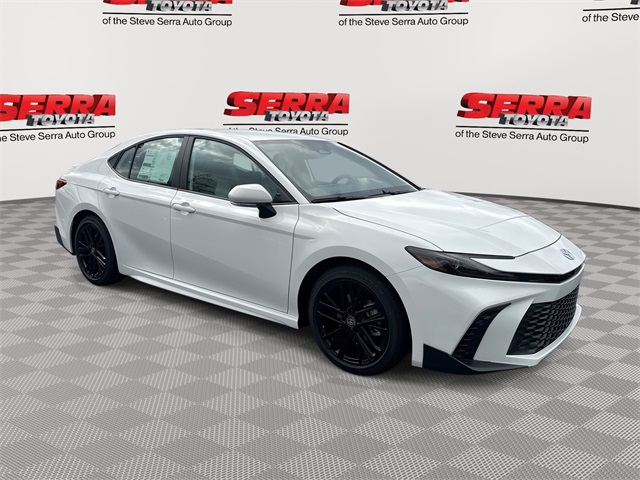 2026 Toyota Camry SE's photo
