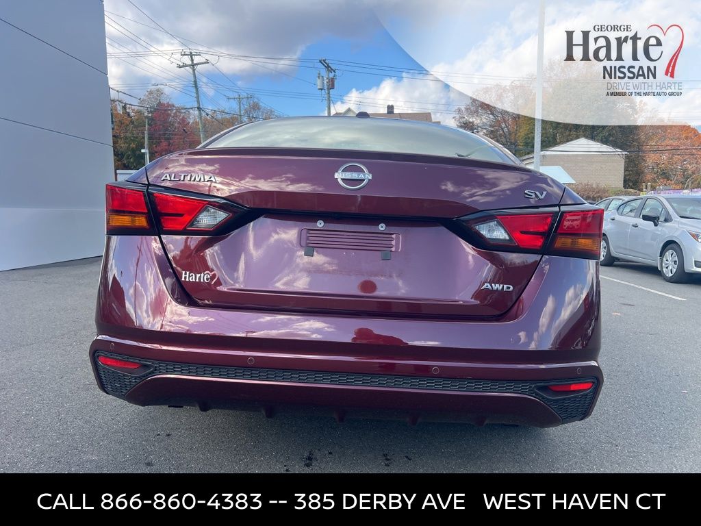 2024 Nissan Altima 2.5 SV photo 4