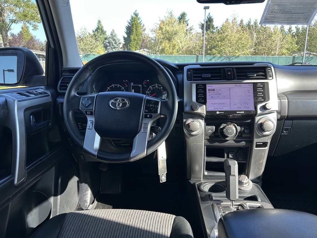 2020 Toyota 4Runner SR5 photo 26