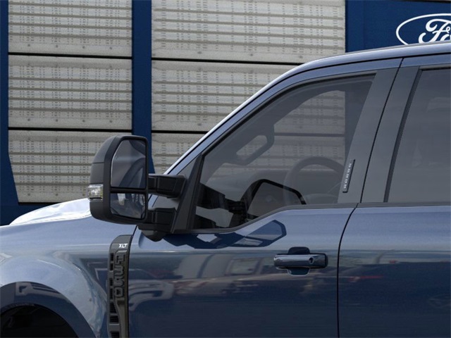 2025 Ford F-350 photo 17