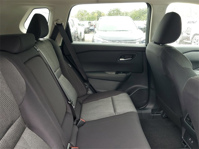 2026 Nissan Rogue SV photo 26