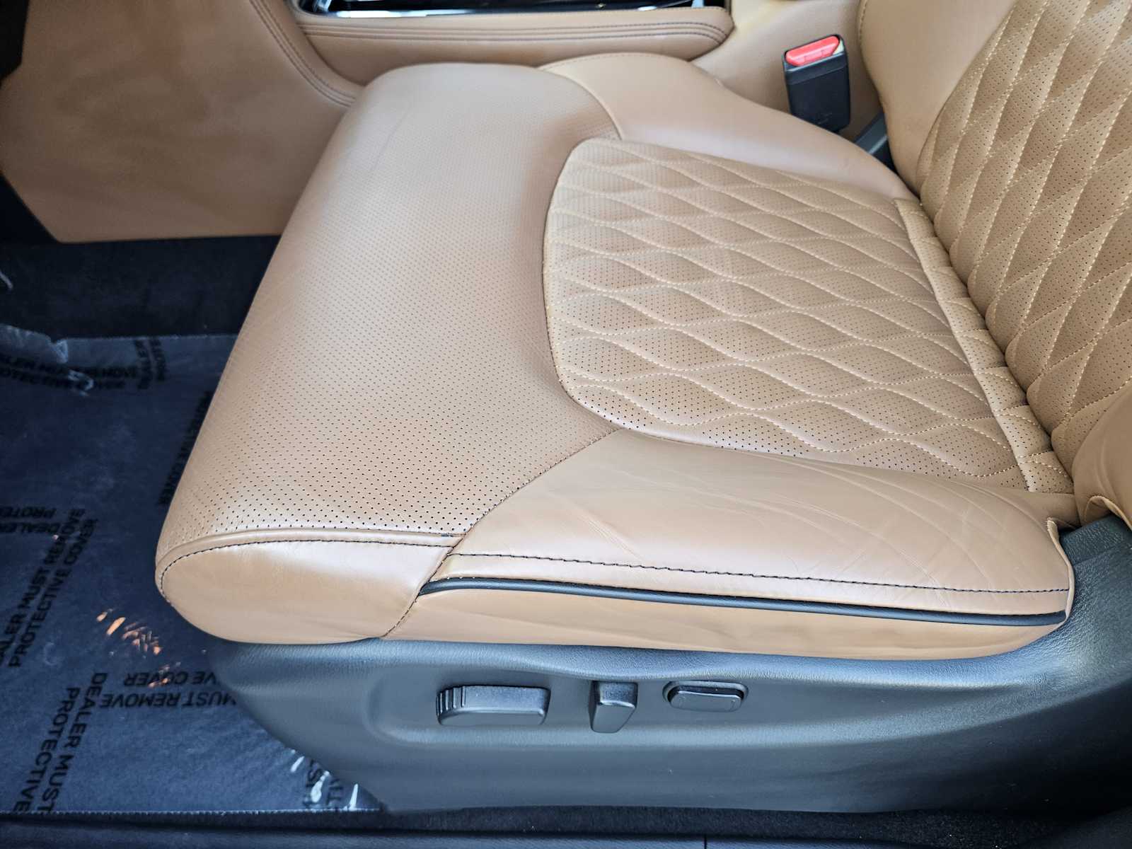 2021 Infiniti QX80 Sensory photo 16