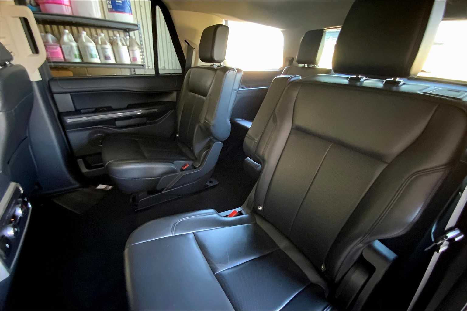2024 Ford Expedition XLT photo 19