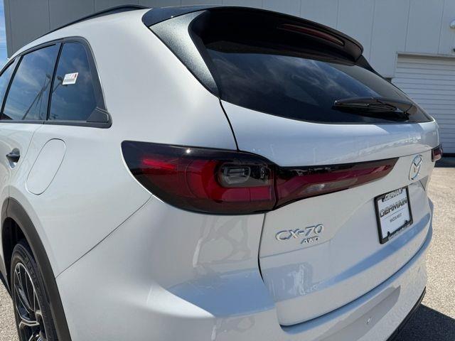 2025 Mazda CX-70 Premium photo 11