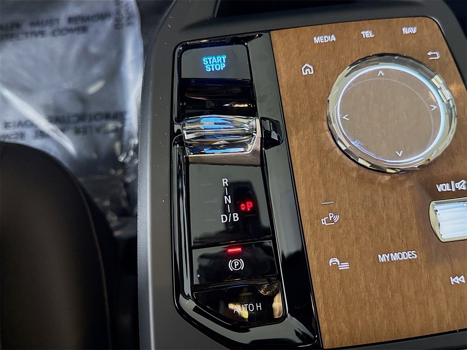 2026 Bmw iX photo 12