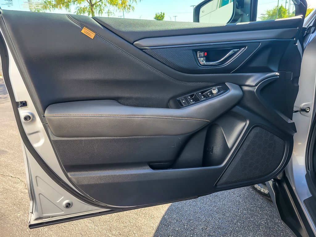 2022 SUBARU OUTBACK - Image 17