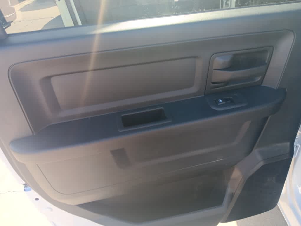 2026 Ram 3500 Tradesman photo 8