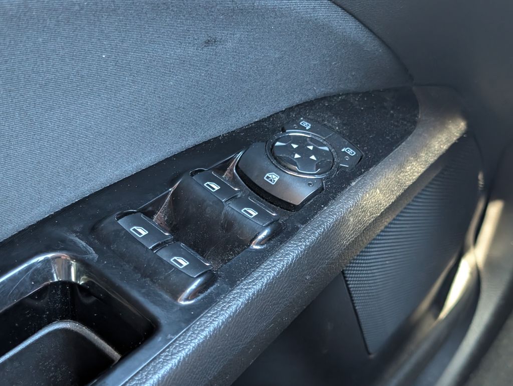 2015 Ford Fusion SE photo 7