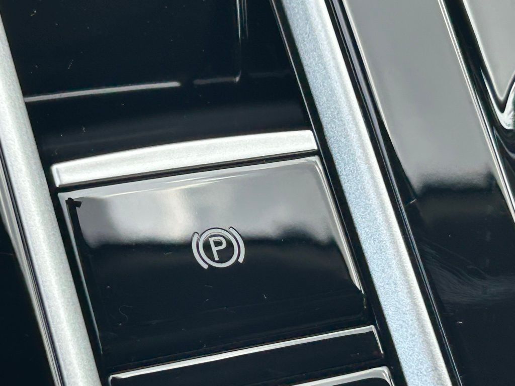 2026 Volkswagen Atlas SE Technology photo 46