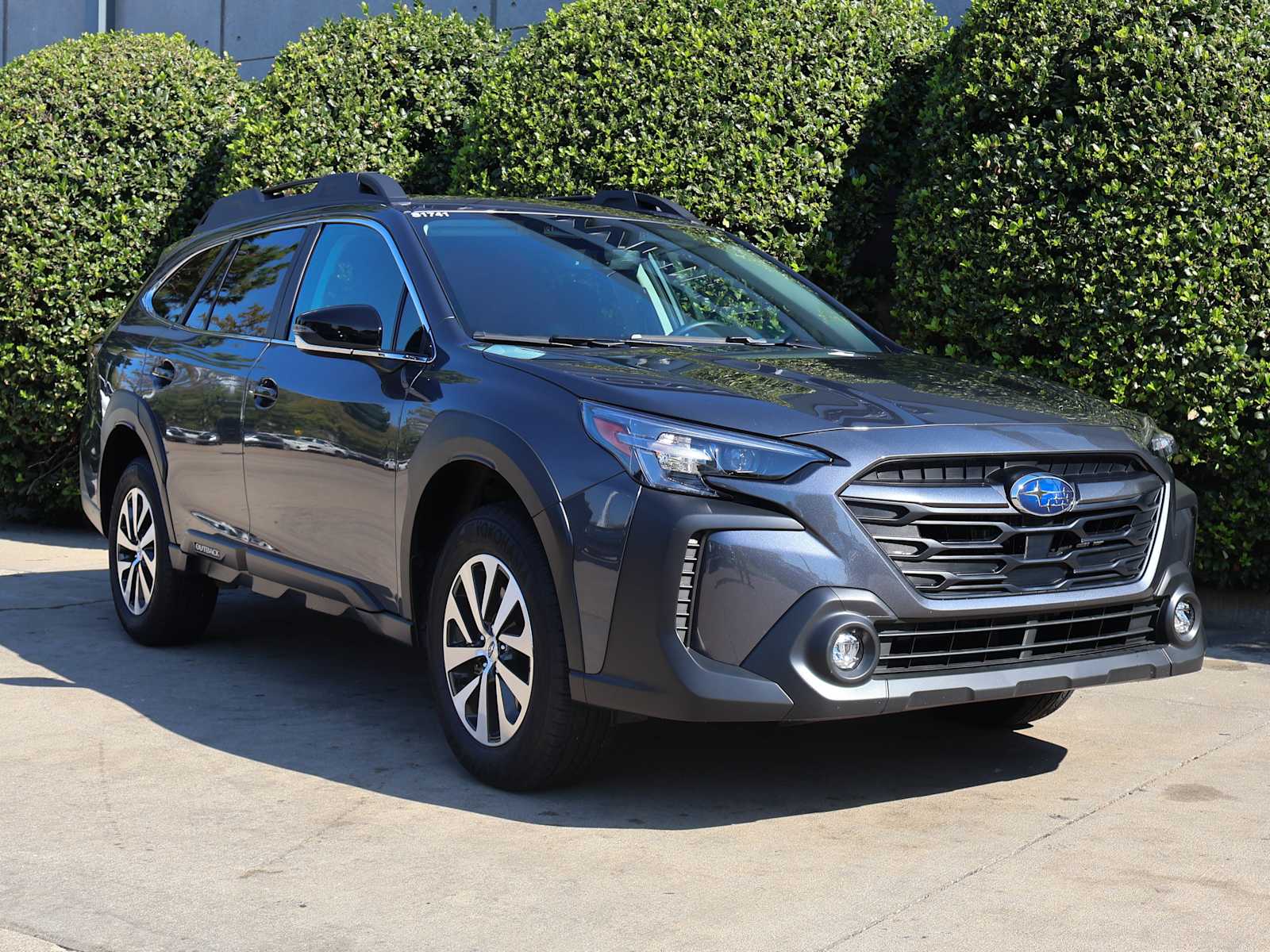 2025 Subaru Outback Premium photo 3