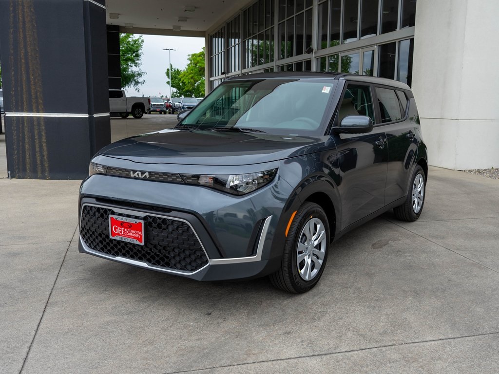2025 Kia Soul LX photo 2