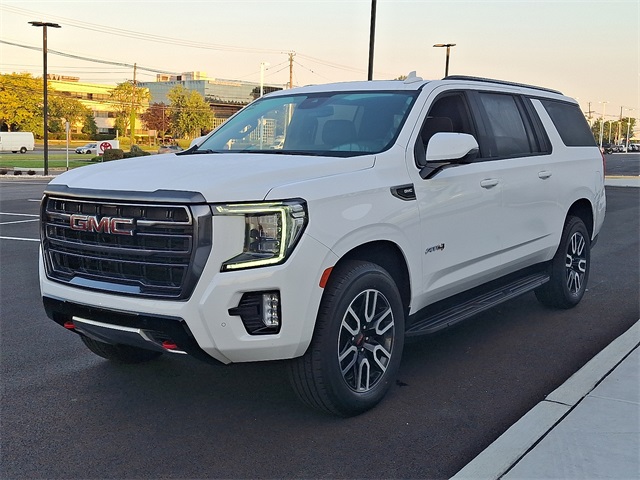 2023 Gmc Yukon XL AT4 photo 4