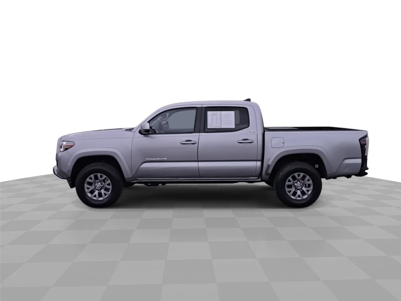 2018 Toyota Tacoma SR5 photo 3