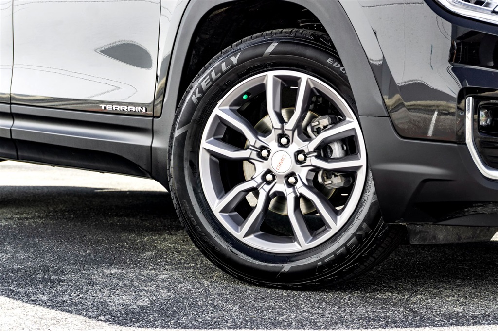 2024 Gmc Terrain SLT photo 2