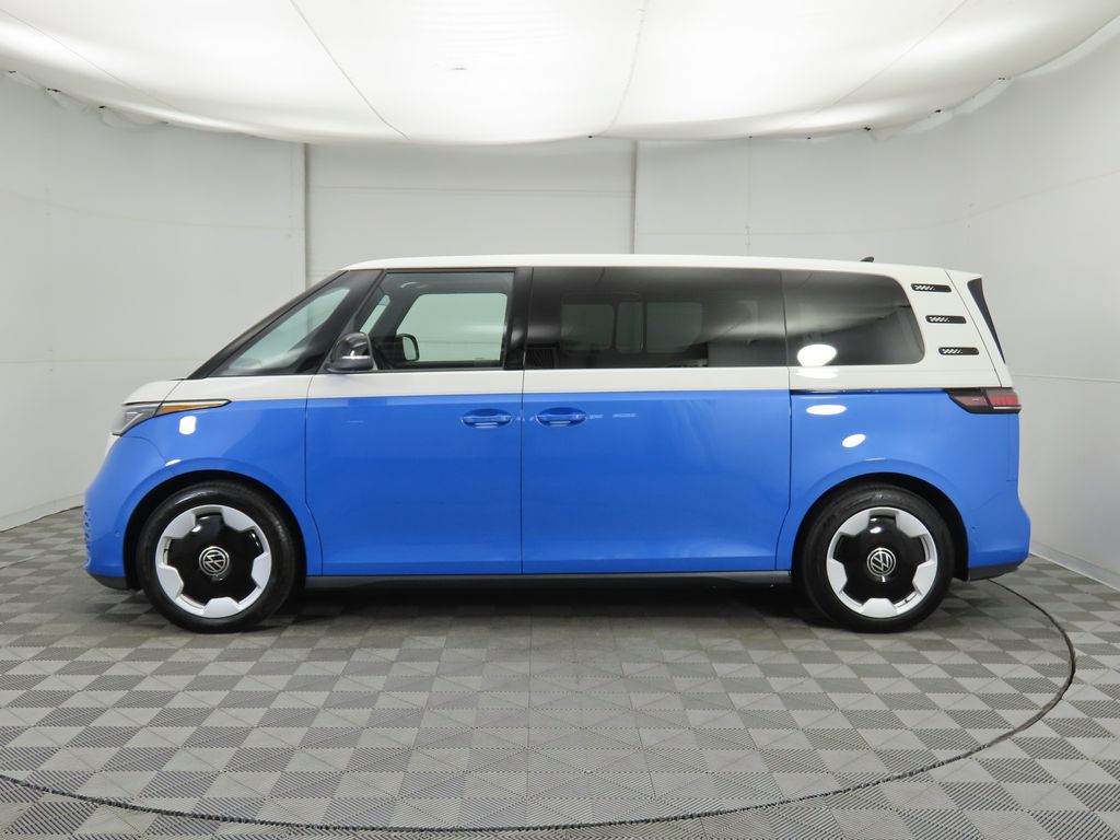 2025 Volkswagen ID. Buzz Pro Plus photo 8