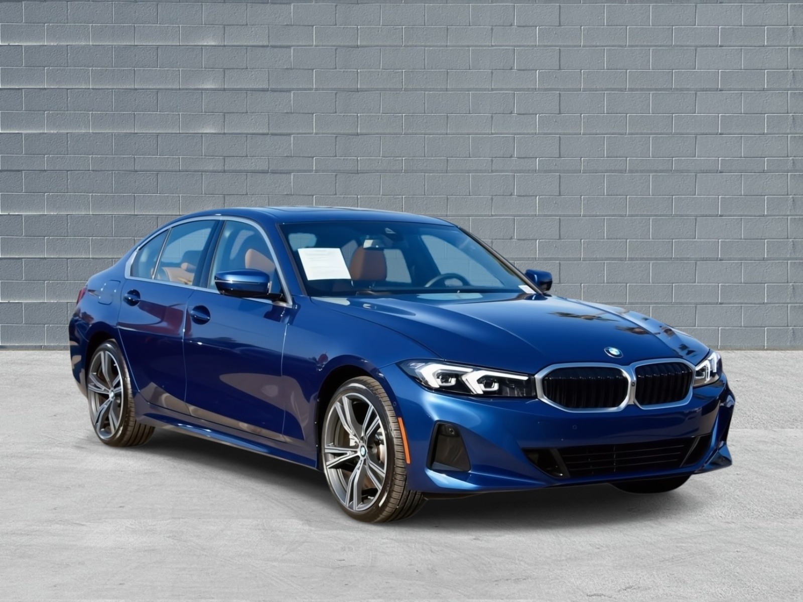 2024 BMW 3 Series 330i's photo