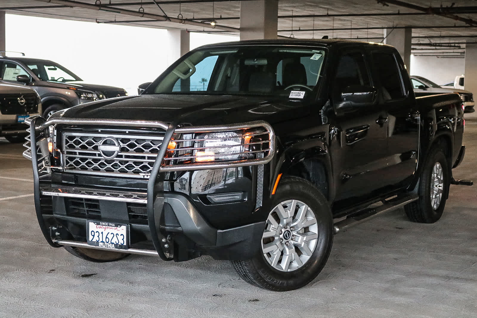 2023 Nissan Frontier SV's photo