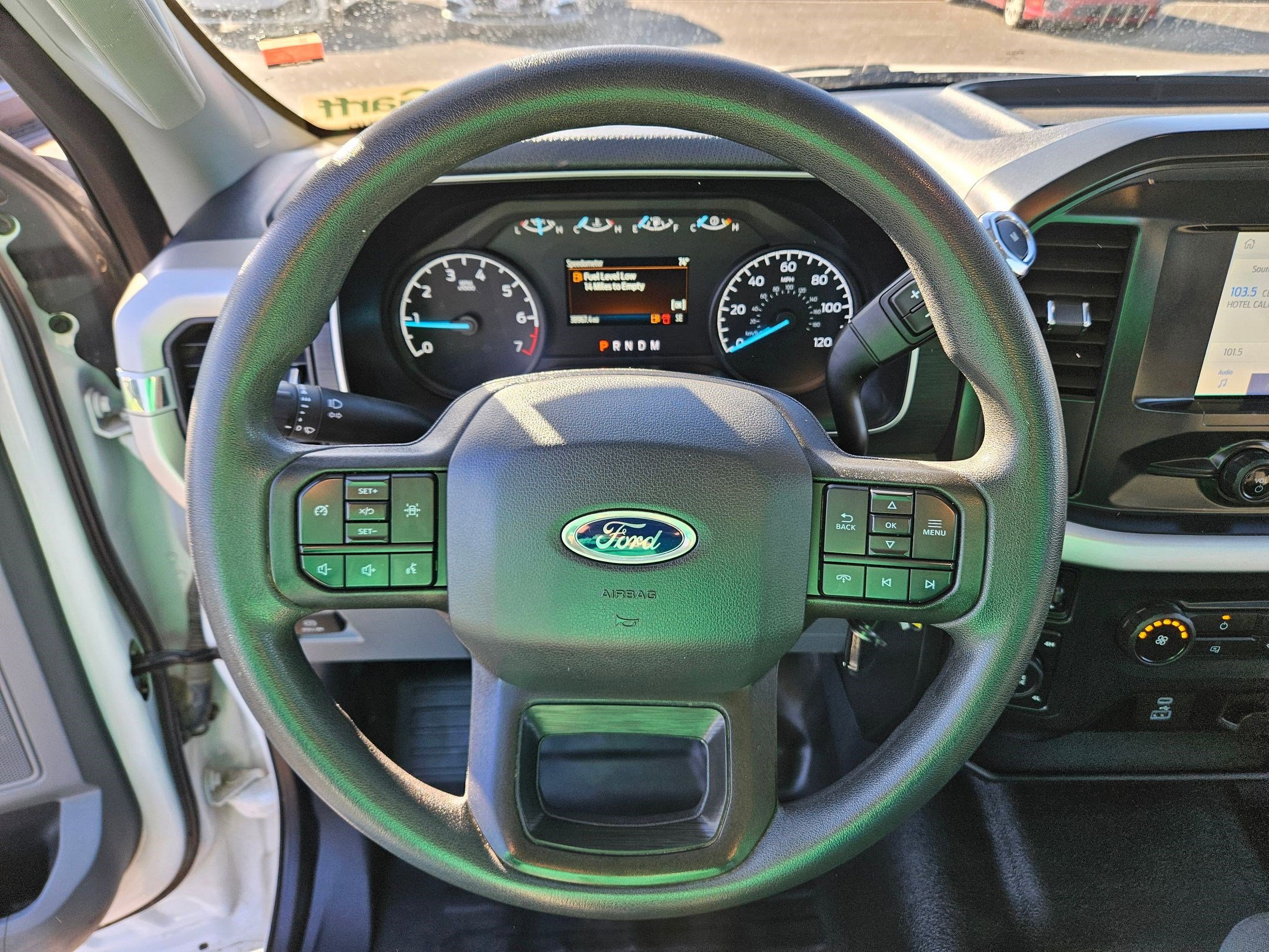 2022 Ford F-150 XL photo 11