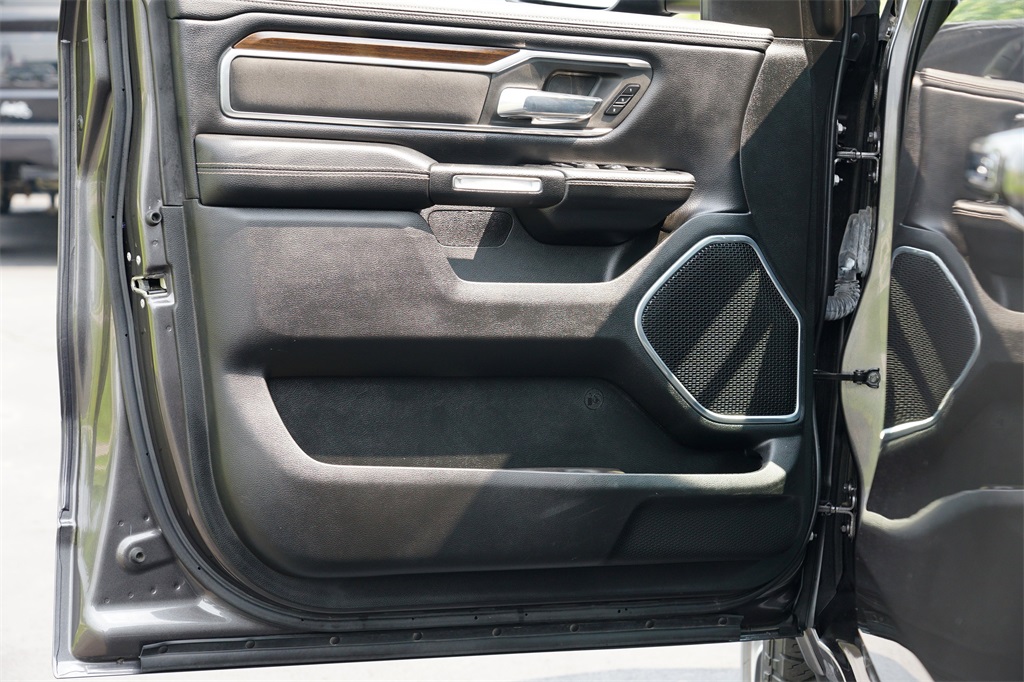 2021 Ram 1500 Laramie photo 14