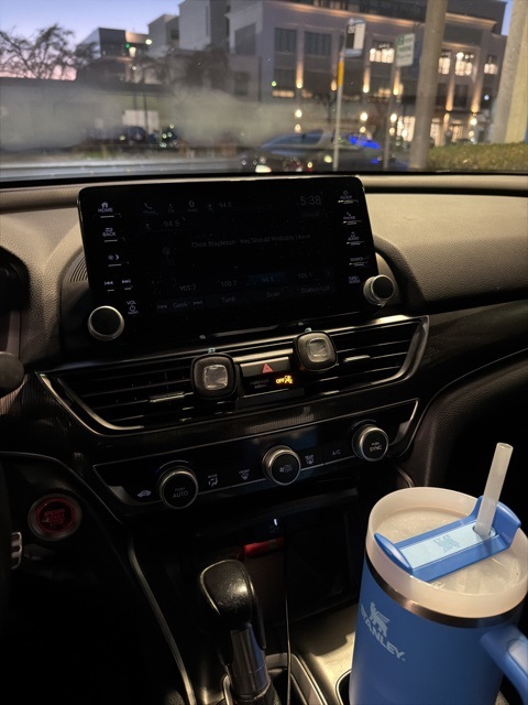 2018 Honda Accord Sport photo 4