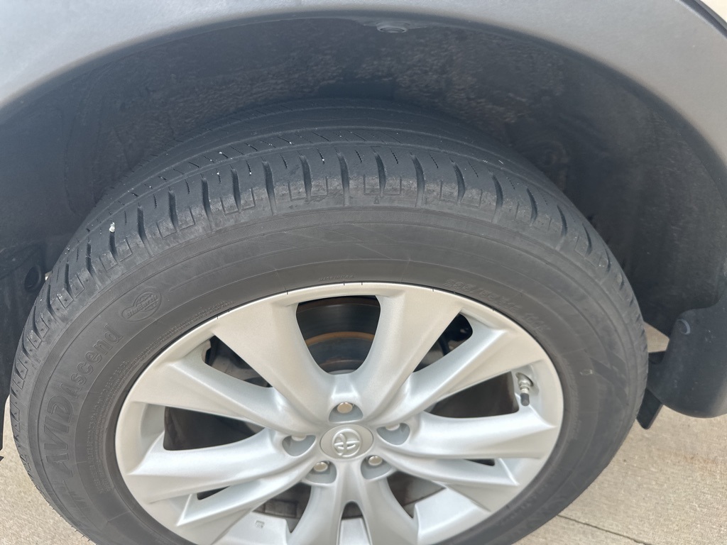 2015 Toyota RAV4 Limited photo 17
