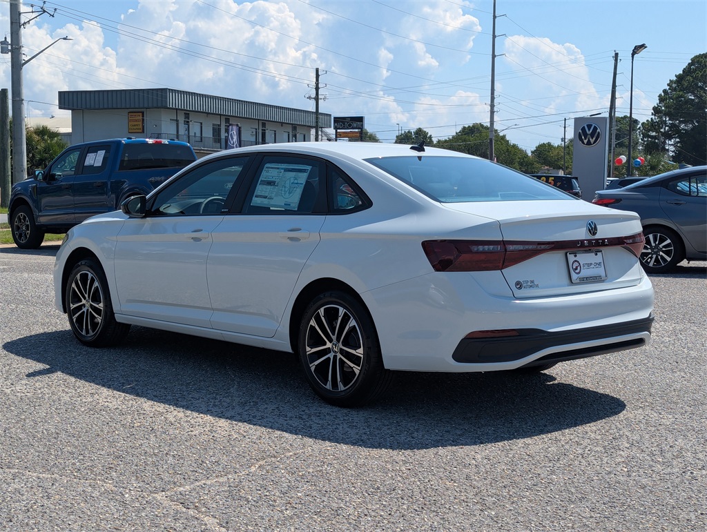 2025 Volkswagen Jetta 1.5T Sport photo 4