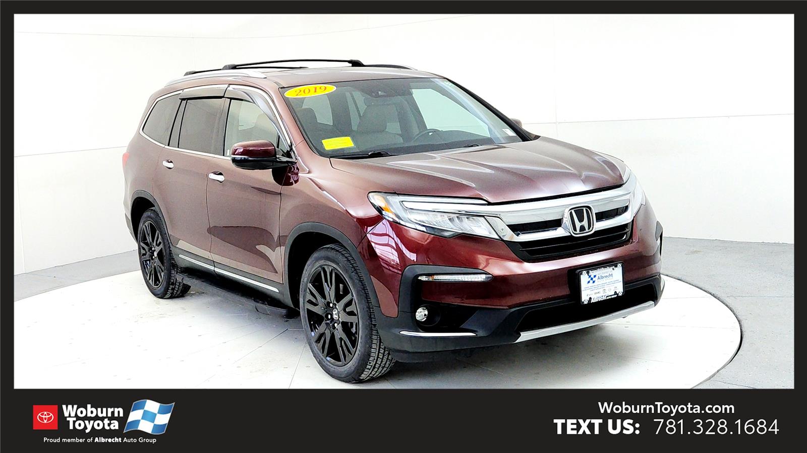 2019 Honda Pilot Elite's photo