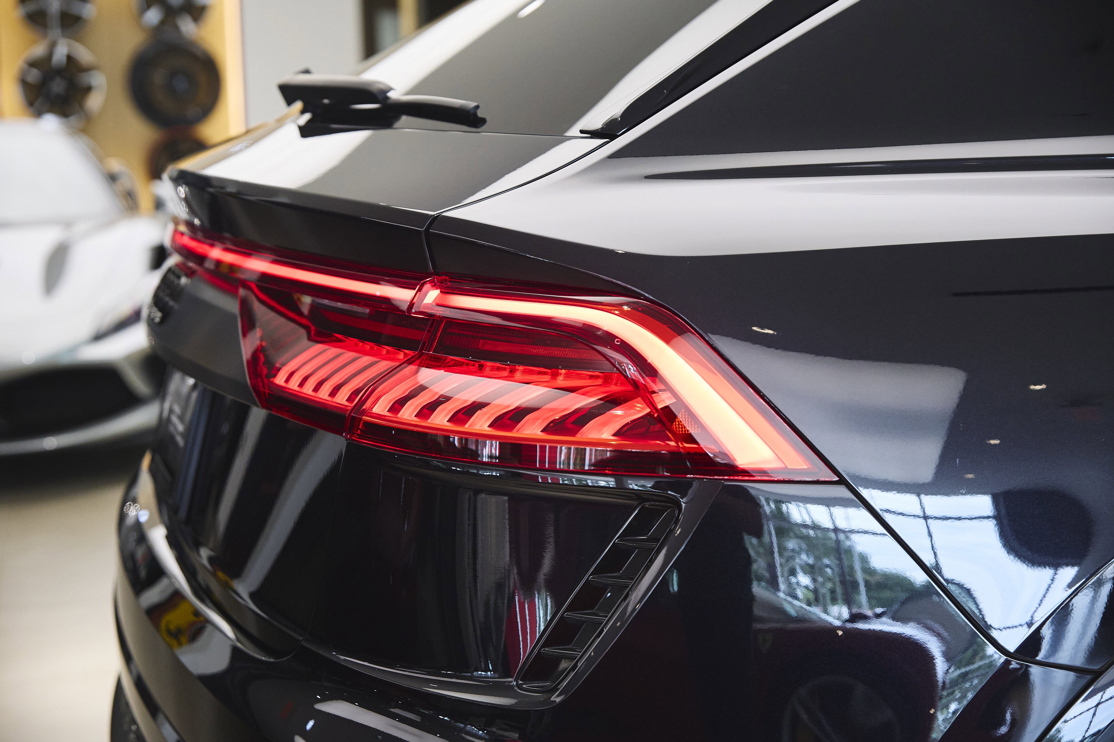 2021 Audi RS Q8 photo 38