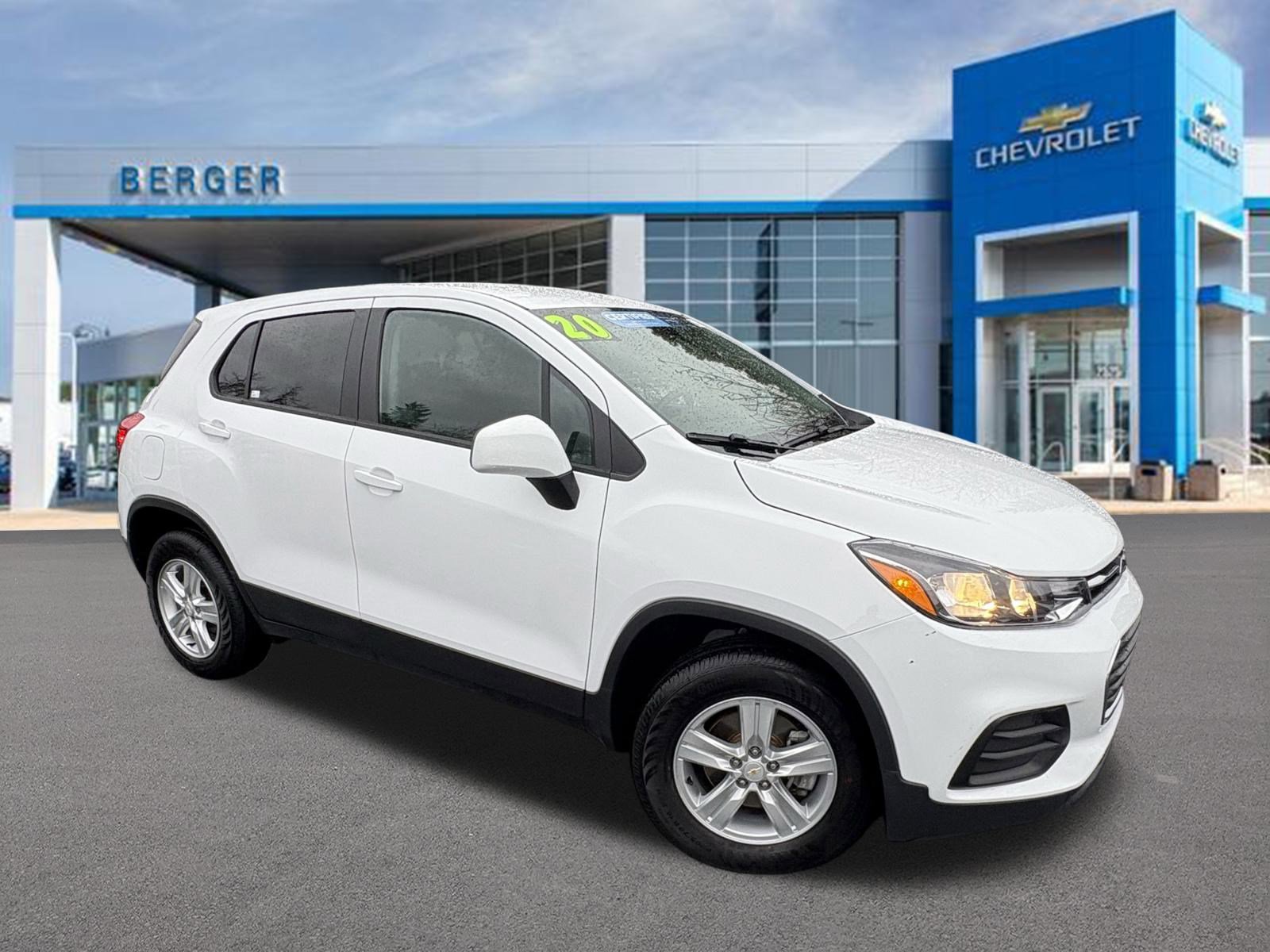 2020 Chevrolet Trax LS's photo