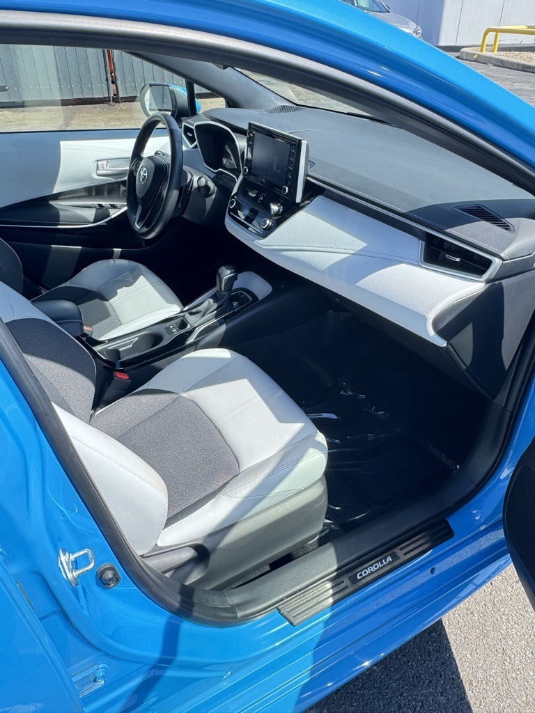 2022 Toyota Corolla XSE photo 21