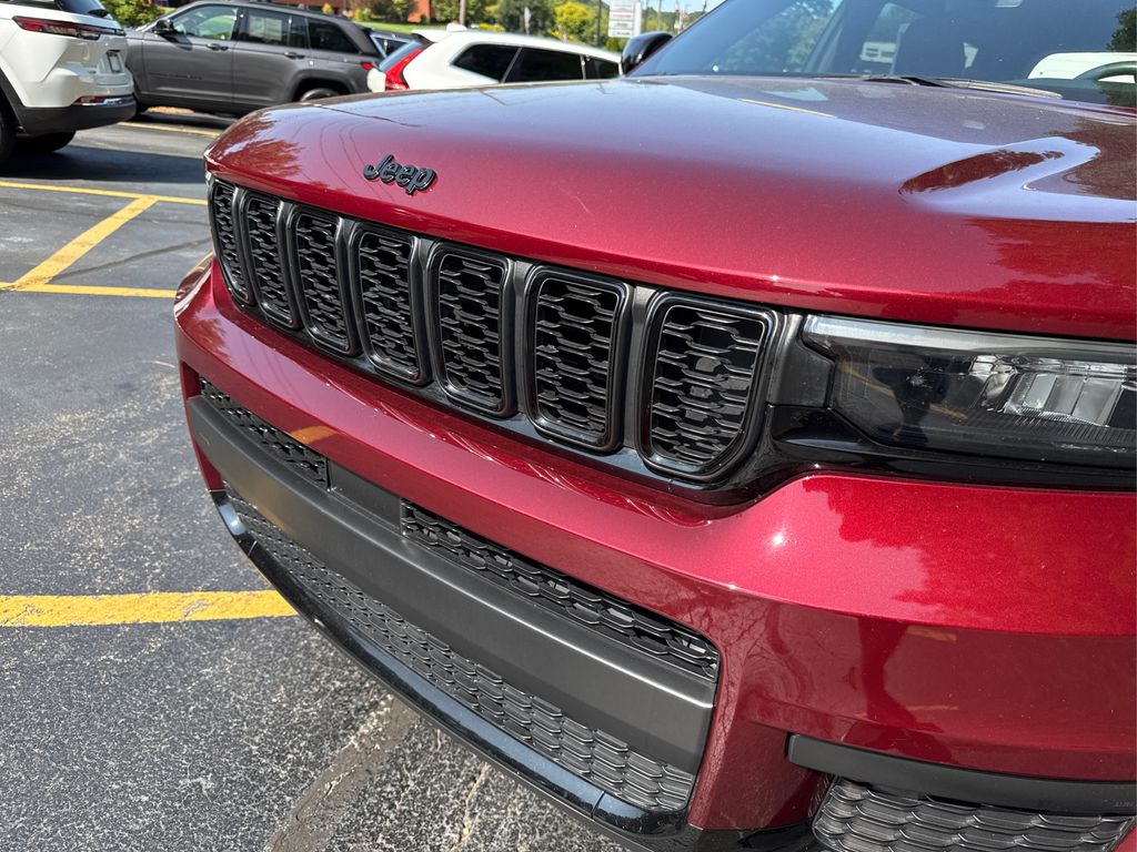 2021 Jeep Grand Cherokee Altitude photo 17