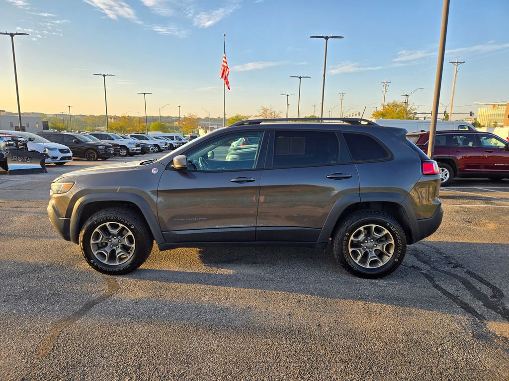 2020 Jeep Cherokee Trailhawk photo 3